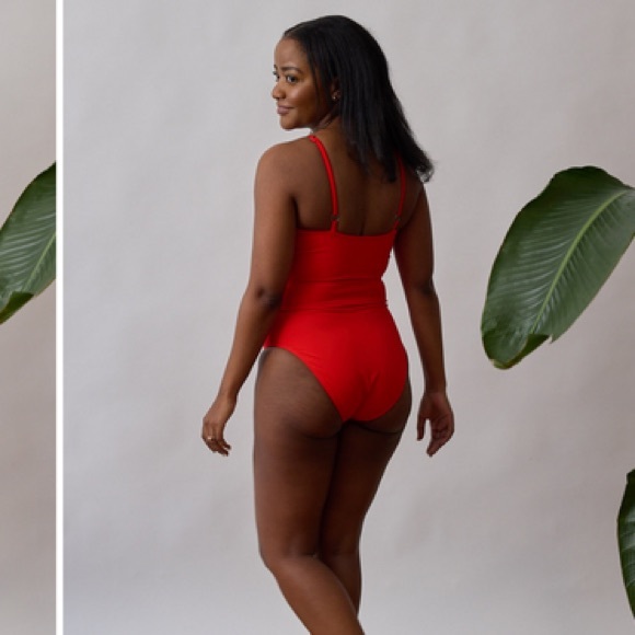 Free Label Gabriola one piece - Picture 4 of 4